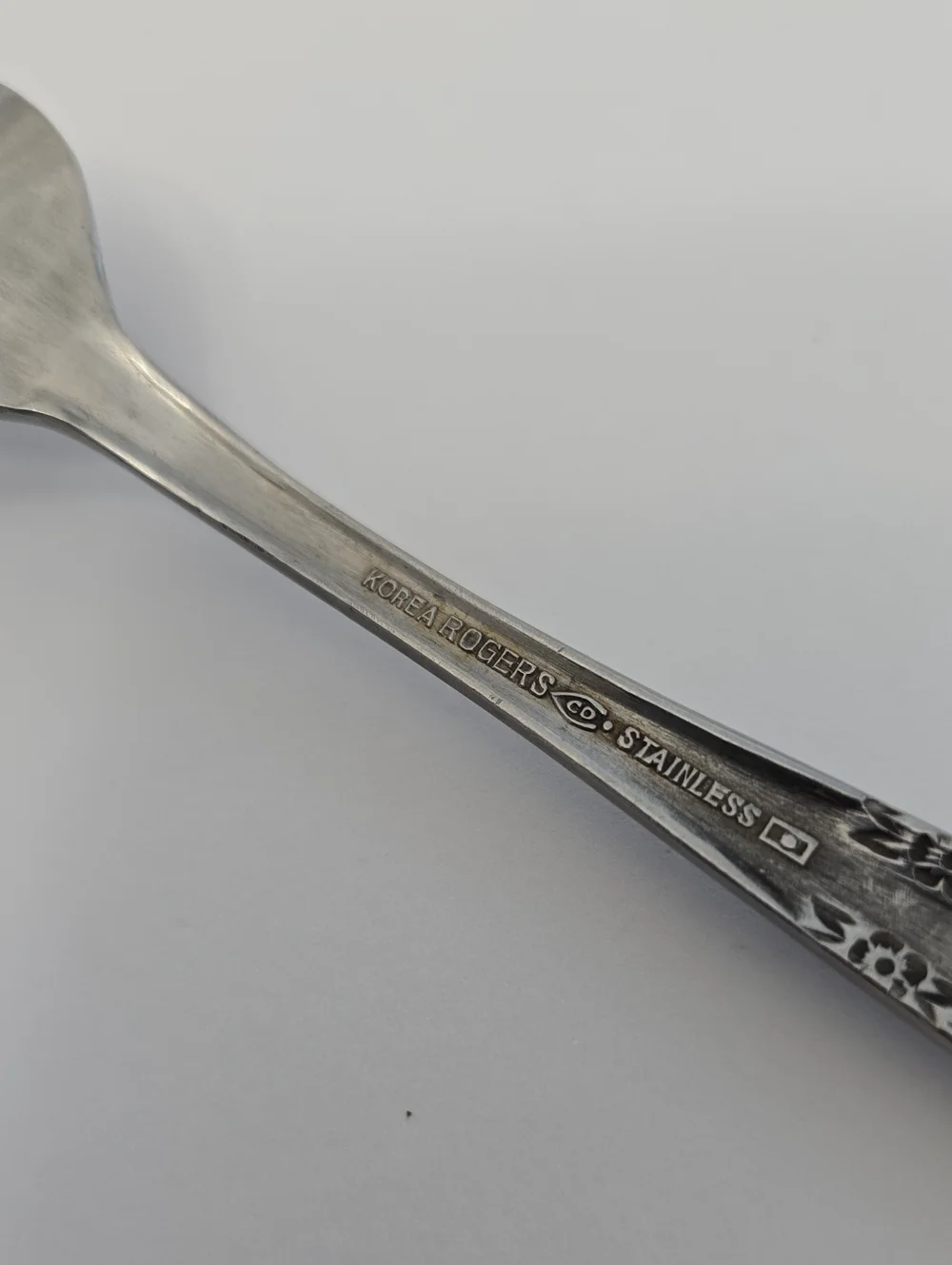 Vintage Rogers & Co Set Of 5 Korea Stainless Forks Floral Alexis 7